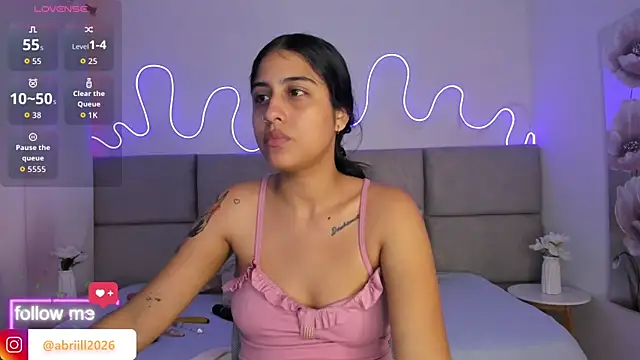 Abrill 2 online show from February 5, 7:39 pm