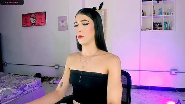 fhalon foxxxys  online show from July 12, 2:12 am