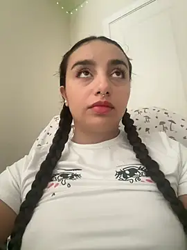 CharmingMaddie online show from September 23, 2:48 pm