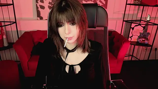 CrystallBloom online show from April 21, 1:42 am