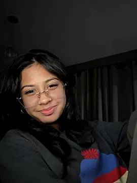 lynn9000 online show from November 12, 7:50 am