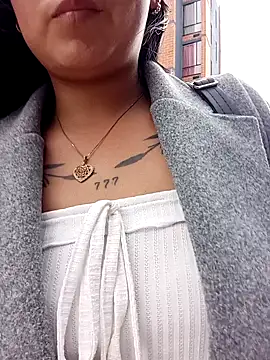 LunaHot 777 online show from February 19, 7:35 pm