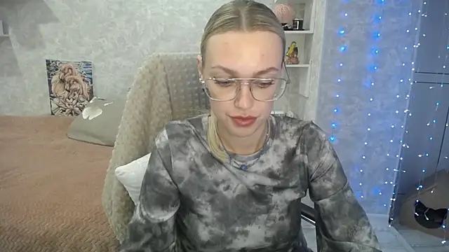 NickyAdamidi online show from September 26, 4:26 pm