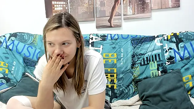 Sunny Sammy online show from September 24, 1:26 am