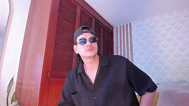 Cristian blaze online show from February 15, 9:19 am