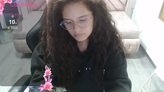 Velvet Moon V online show from February 18, 8:41 pm