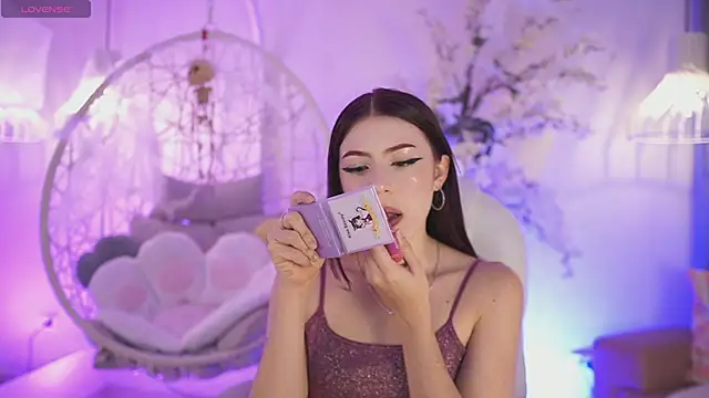 JadeSummerr online show from October 8, 11:47 am