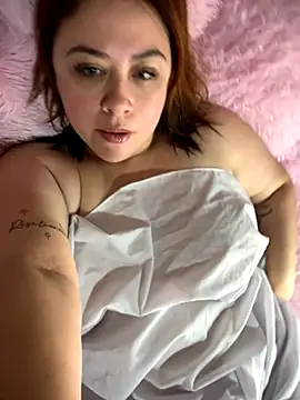 maddy Bloomm online show from September 19, 7:35 pm