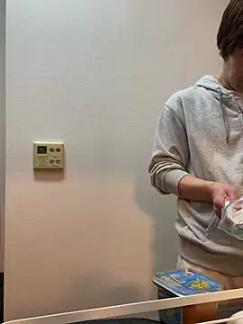 h415a812 online show from February 14, 2:41 pm