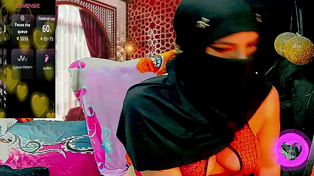 SultanaLayla online show from February 21, 8:20 pm