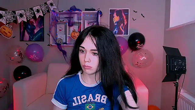 riley sanders online show from October 24, 9:27 am