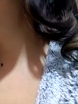 LINA-DALOUA online show from December 1, 7:38 pm