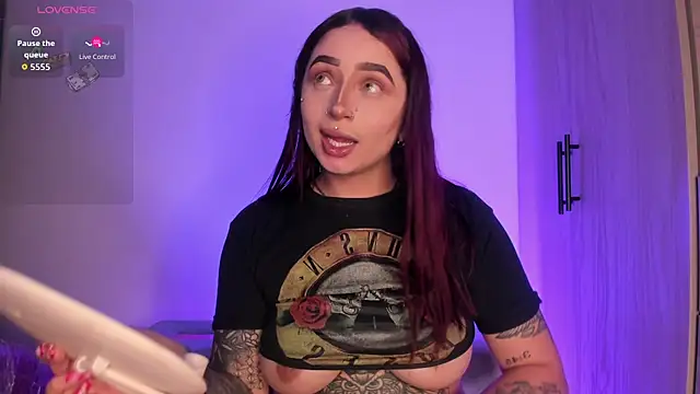 scarlett Collinss online show from February 14, 6:48 am