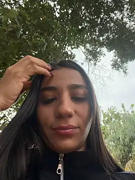 -juicy  online show from June 7, 10:27 pm