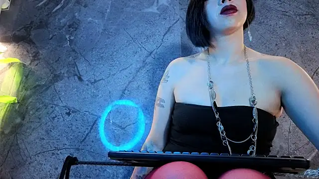 Anxelica Macondo  online show from February 5, 9:07 pm