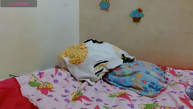 Akasha001 online show from October 22, 8:58 pm