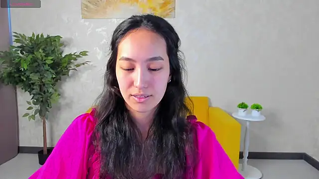 FlirtyAura online show from April 11, 7:45 am