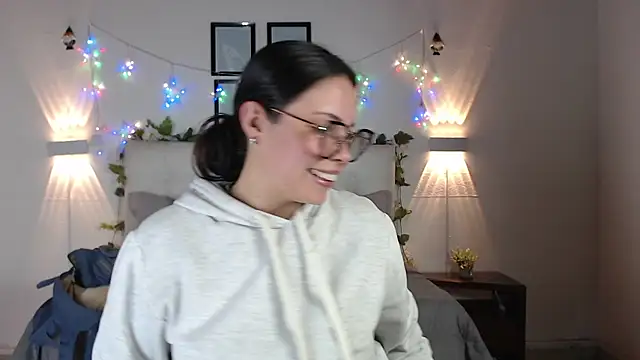 Megan 05  online show from March 18, 6:46 pm