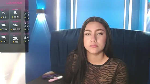 Megara 25 online show from December 5, 6:20 pm