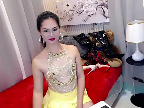 sugar dollyyy online show from May 15, 5:00 am