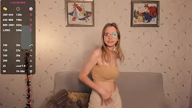 JoanBaggott online show from February 1, 8:29 pm