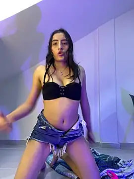 Lily  18 online show from October 21, 2:37 am