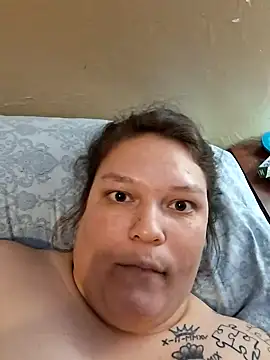 LovelyLavain online show from July 7, 8:07 am