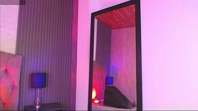 Bonnali lune online show from November 13, 10:42 pm