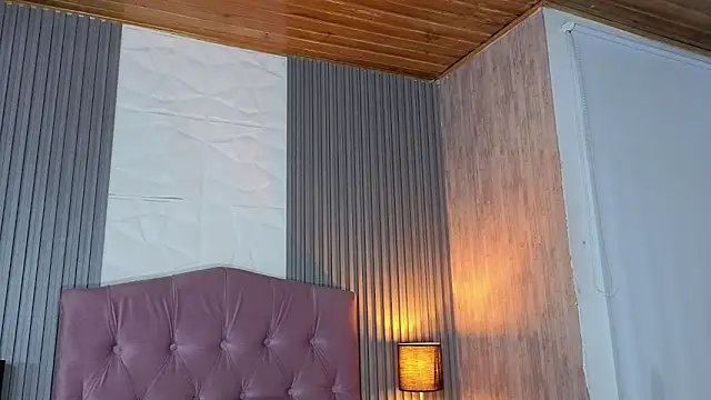 Bonnali lune online show from April 20, 8:34 pm