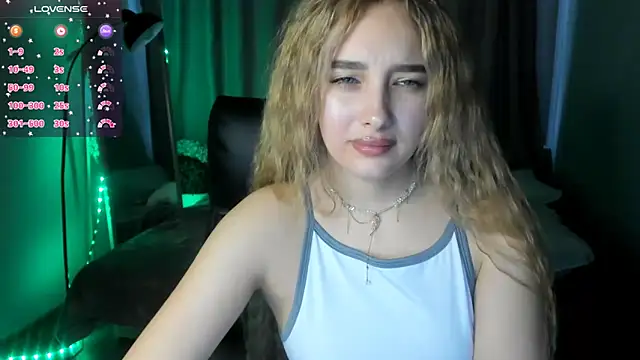 TaisiaHot online show from March 22, 9:04 am