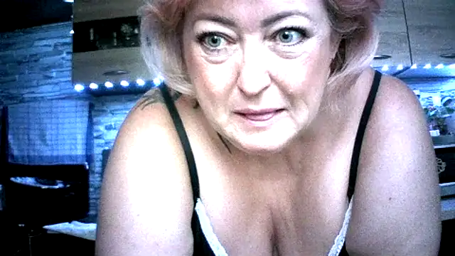 TerezaVelvet online show from September 14, 8:01 am