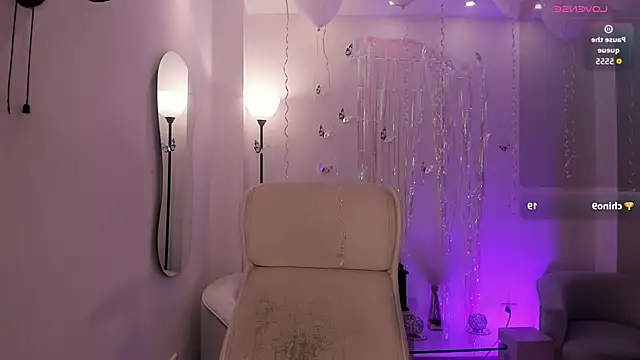 Karliie kloss  online show from September 20, 6:12 am