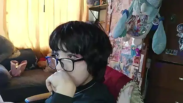 Terraelowen online show from April 7, 1:24 pm