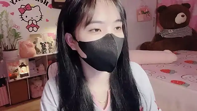 keelinnn19 online show from March 13, 5:25 pm