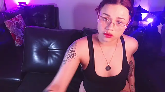 marsearth22  online show from January 19, 1:46 am