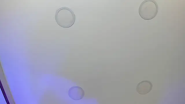 Viollet xoxo online show from December 22, 7:28 pm