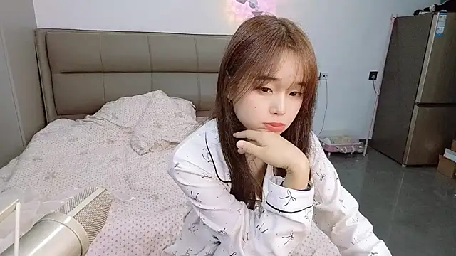 kexin a online show from October 1, 9:14 am