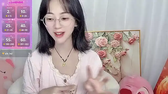 nini a online show from May 31, 10:44 pm