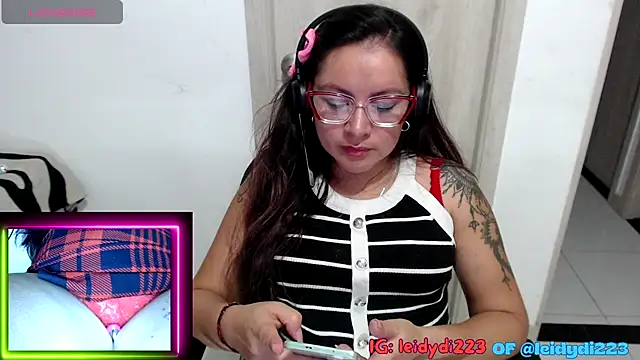 leidydi223 online show from September 23, 12:20 am