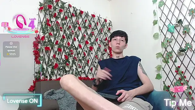 LiamBrown09 online show from March 19, 8:35 pm