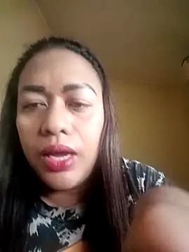 EmmaKantutera online show from December 5, 8:37 am