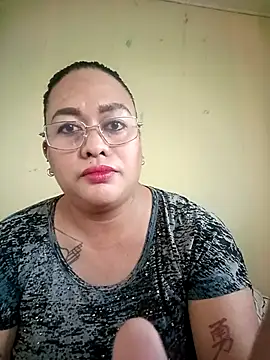 EmmaKantutera online show from December 19, 10:57 pm