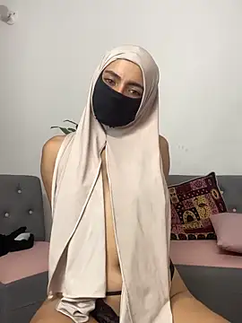 jade nassar online show from September 26, 3:15 am