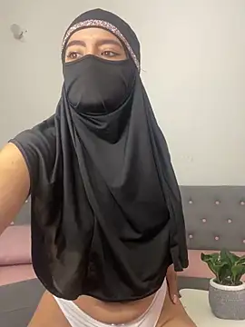 jade nassar online show from September 8, 9:25 pm