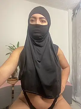 jade nassar online show from October 7, 4:33 pm