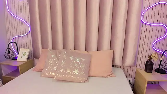 SamanthaPeachss online show from October 29, 12:31 pm