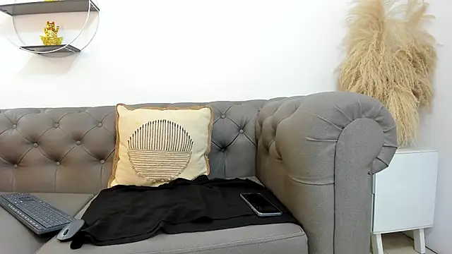 nefer ahsgarr online show from November 11, 11:13 pm