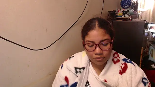 madelene online show from March 5, 4:08 am