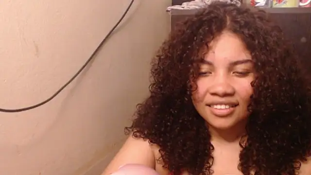 madelene online show from December 3, 4:26 am