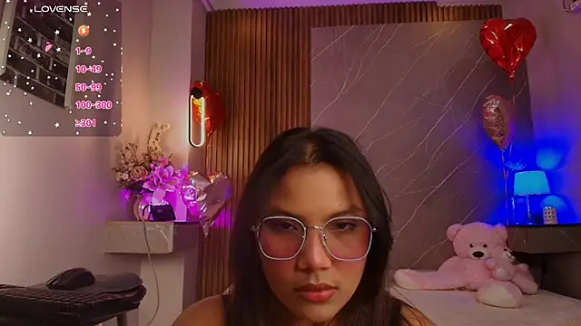 emma  rose1 online show from April 9, 3:20 am